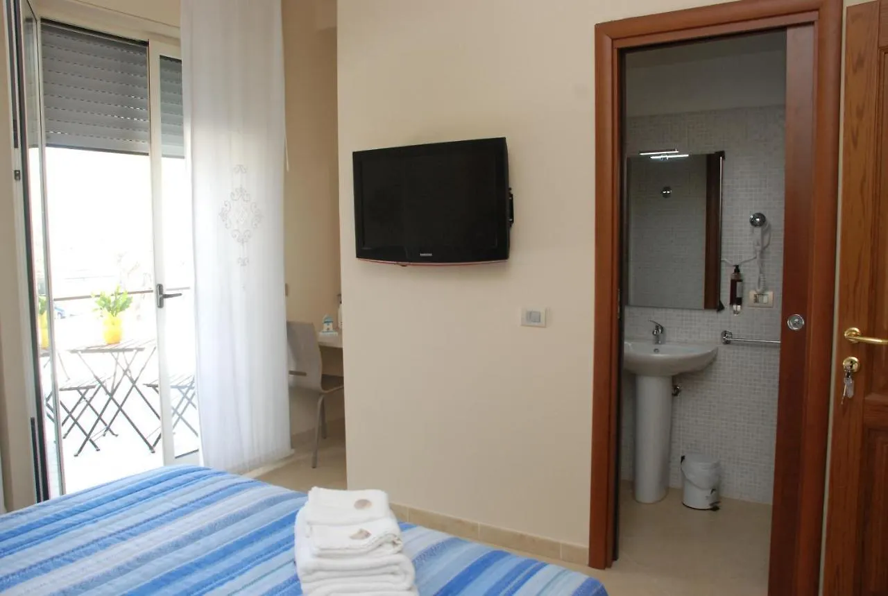 B&B La Regina Di Rimini 0*,